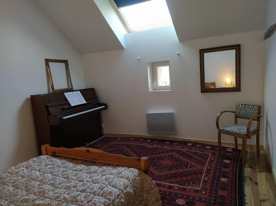 Superbe Appartement Dans Charmant Corps De Ferme Acheres-la-Foret Exterior foto
